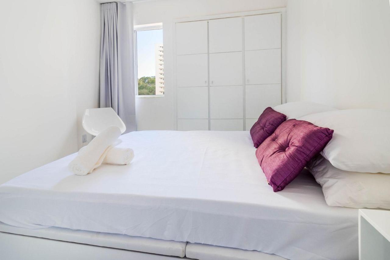 Br03 2 Quartos A 200m Da Do Porto Barra Apartment Salvador